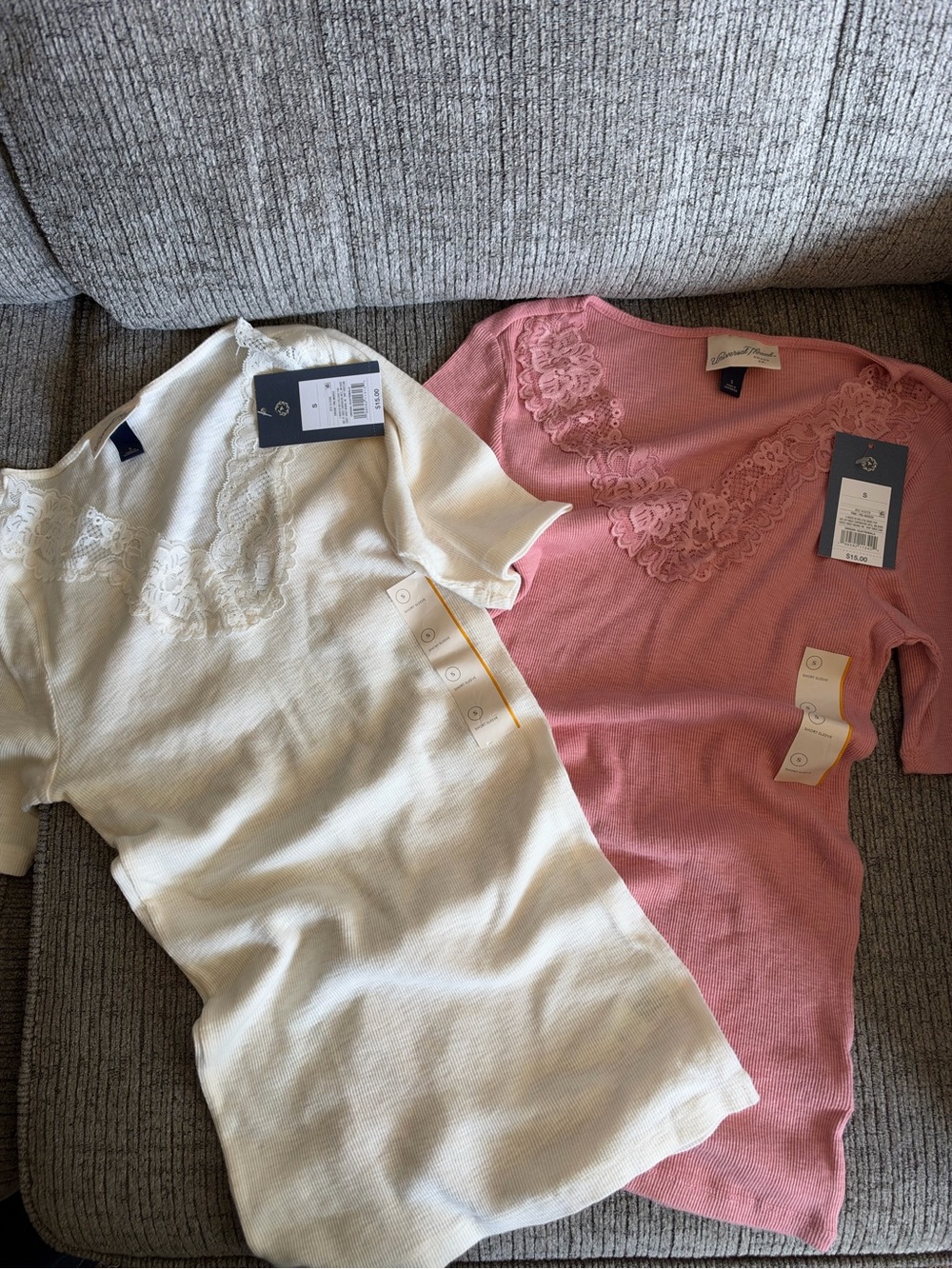 Universal Thread Lace-Trim Short Sleeve Tee in Pink and Cream